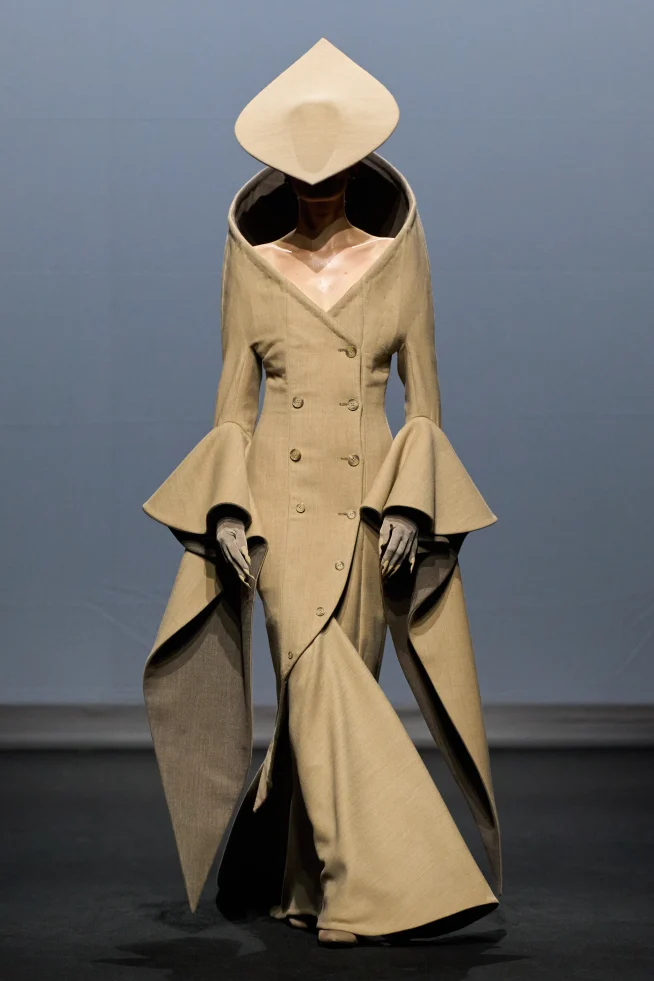 00018-robert-wun-fall-2025-couture-credit-gorunway