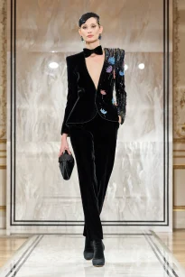 00020-armani-prive-fall-2025-couture-credit-gorunway