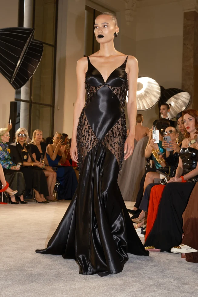 00020-schiaparelli-fall-2025-couture-credit-brand