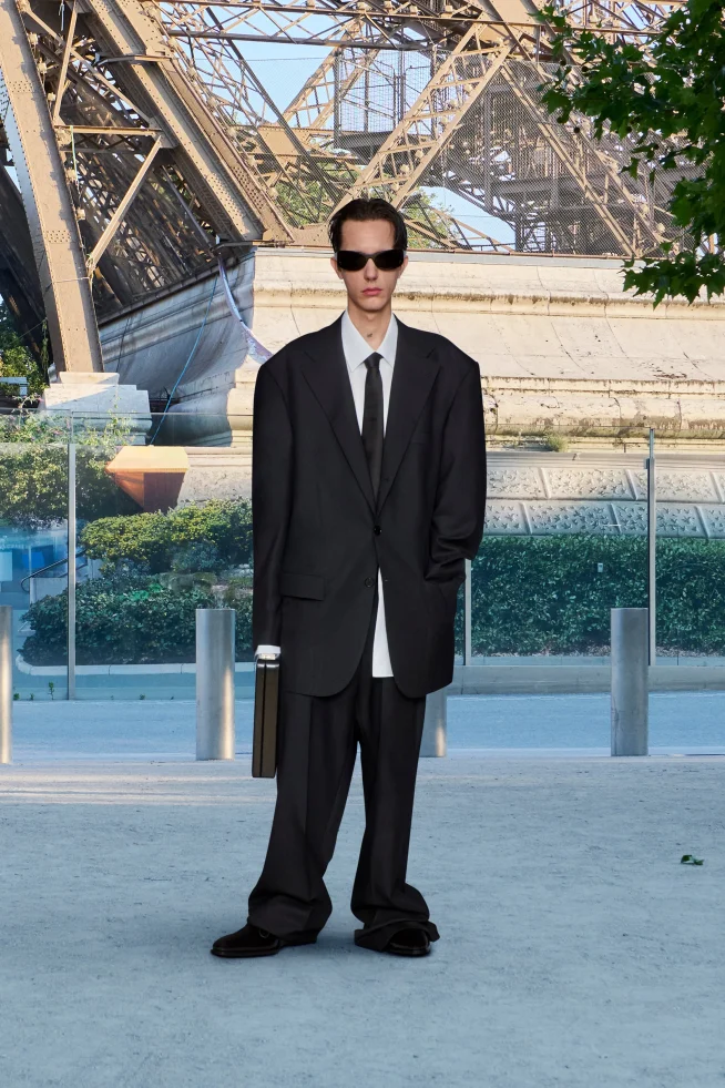 00023-balenciaga-fall-2025-couture-credit-brand