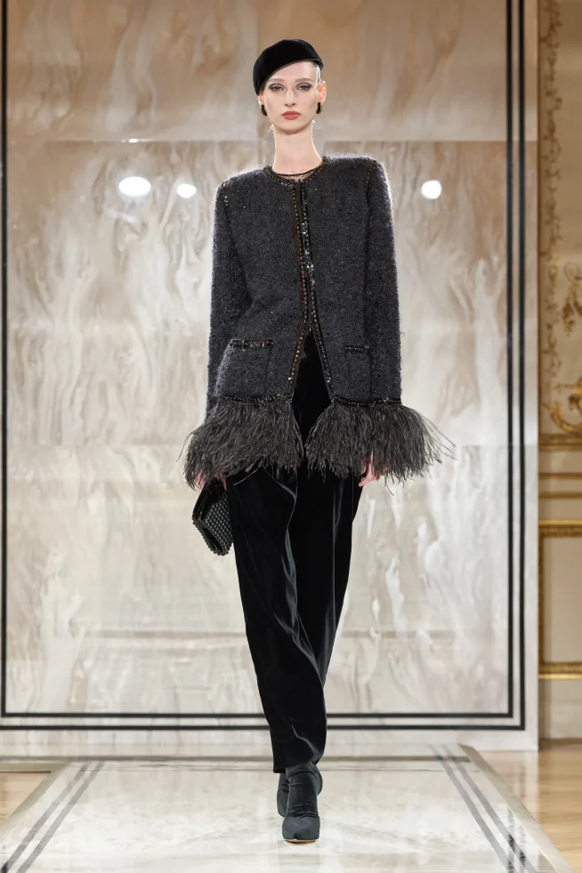 00024-armani-prive-fall-2025-couture-credit-gorunway