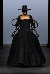 00024-robert-wun-fall-2025-couture-credit-gorunway