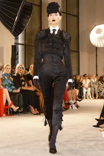 00025-schiaparelli-fall-2025-couture-credit-brand