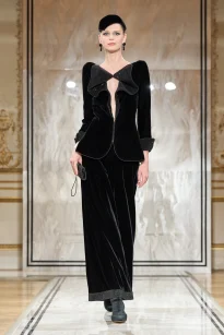 00027-armani-prive-fall-2025-couture-credit-gorunway