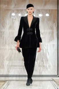 00028-armani-prive-fall-2025-couture-credit-gorunway