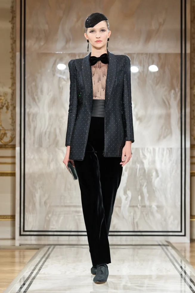 00029-armani-prive-fall-2025-couture-credit-gorunway