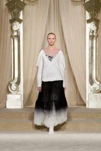 00029-chanel-fall-2025-couture-credit-gorunway