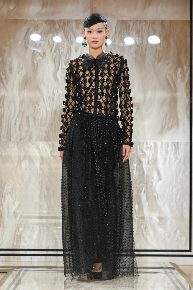 00031-armani-prive-fall-2025-couture-credit-gorunway