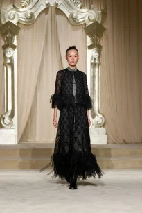00031-chanel-fall-2025-couture-credit-gorunway