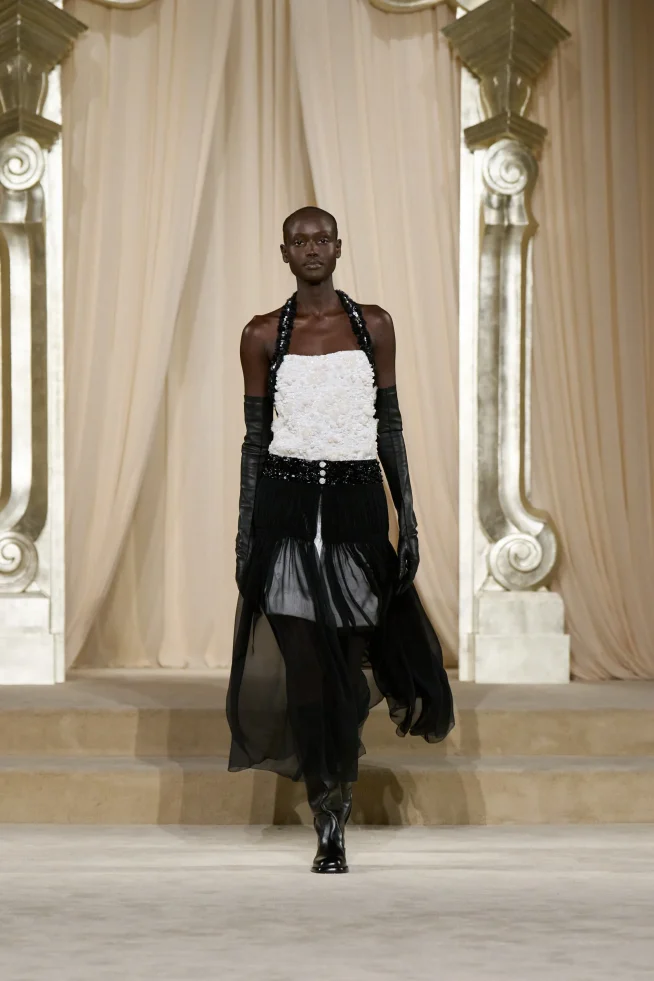 00034-chanel-fall-2025-couture-credit-gorunway
