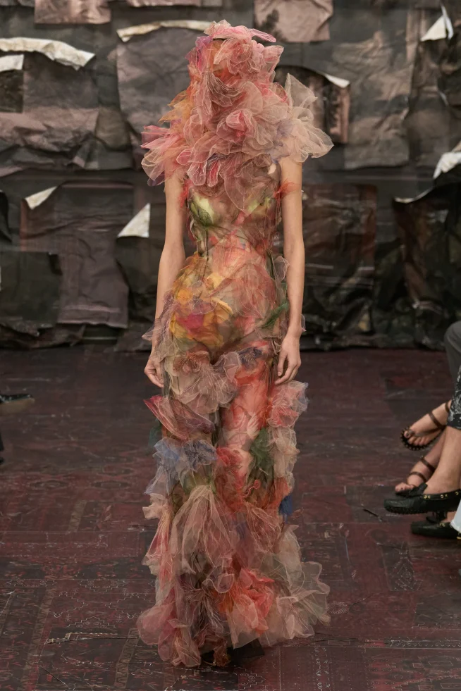 00034-maison-margiela-fall-2025-couture-credit-gorunway