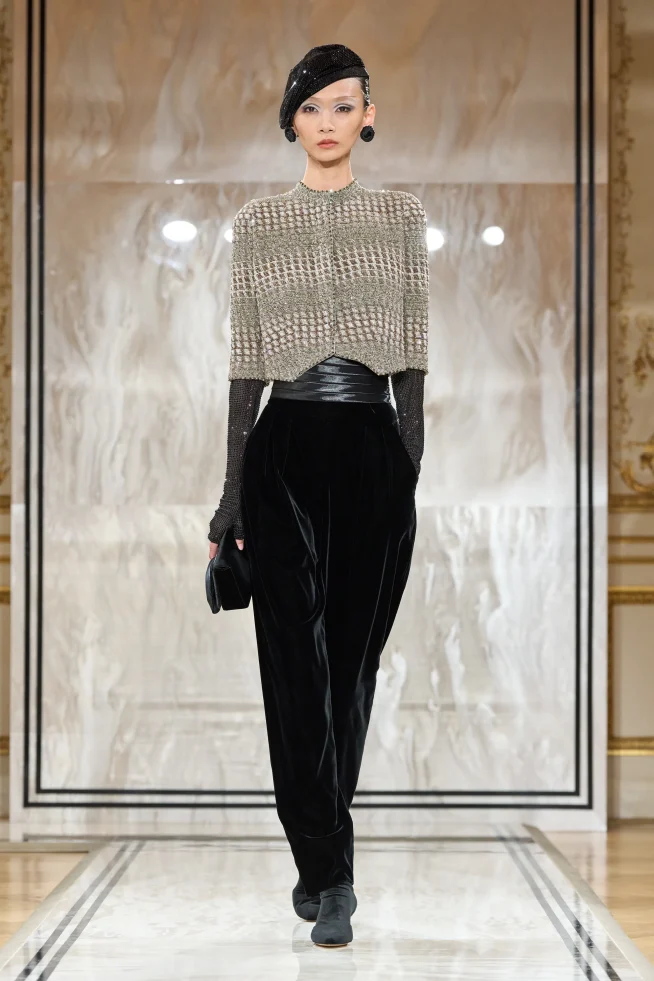 00035-armani-prive-fall-2025-couture-credit-gorunway