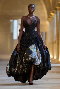 00035-rahul-mishra-fall-2025-couture-credit-gorunway