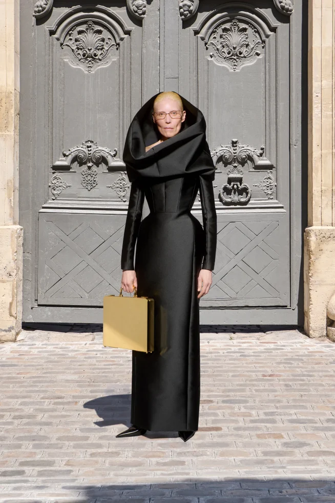 00038-balenciaga-fall-2025-couture-credit-brand