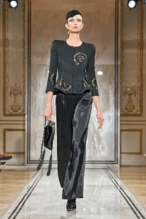 00039-armani-prive-fall-2025-couture-credit-gorunway