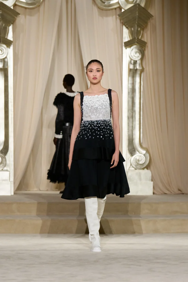 00039-chanel-fall-2025-couture-credit-gorunway