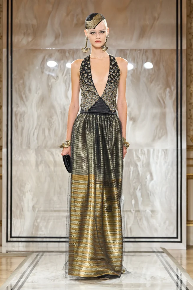00042-armani-prive-fall-2025-couture-credit-gorunway