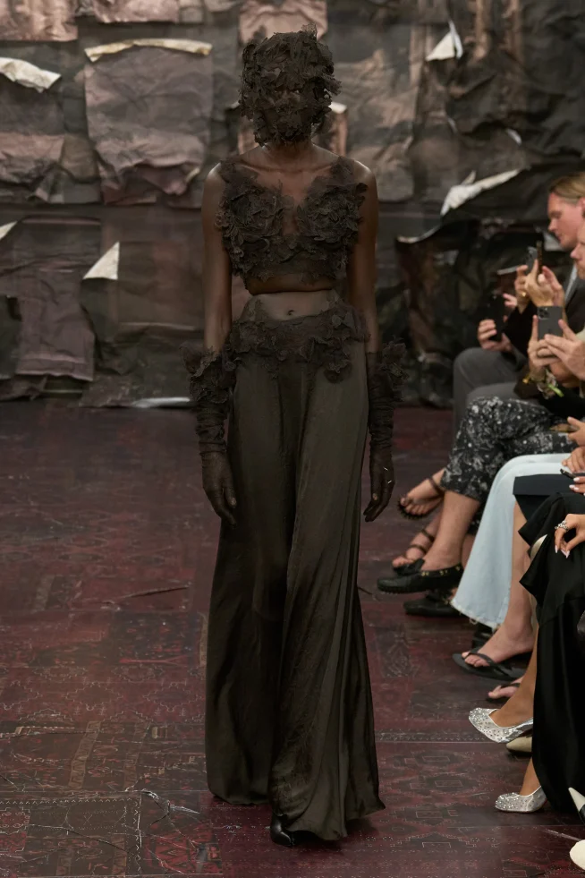 00042-maison-margiela-fall-2025-couture-credit-gorunway