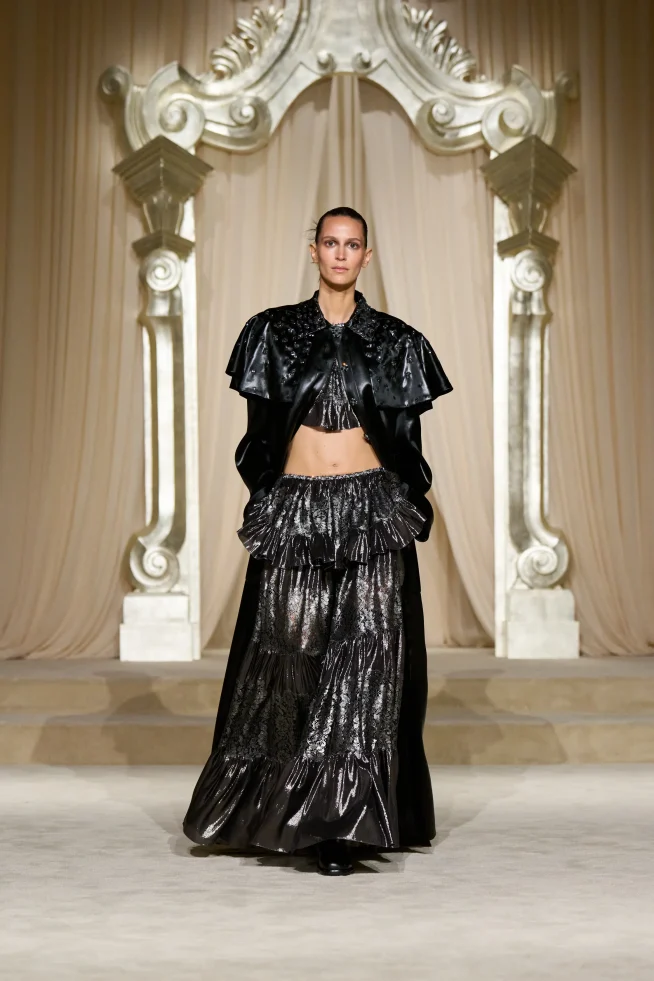00044-chanel-fall-2025-couture-credit-gorunway