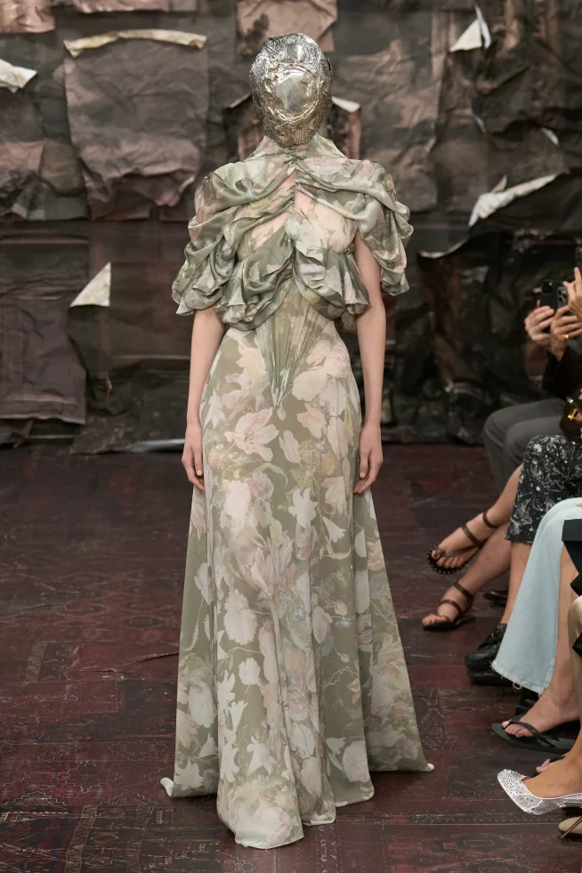 00047-maison-margiela-fall-2025-couture-credit-gorunway