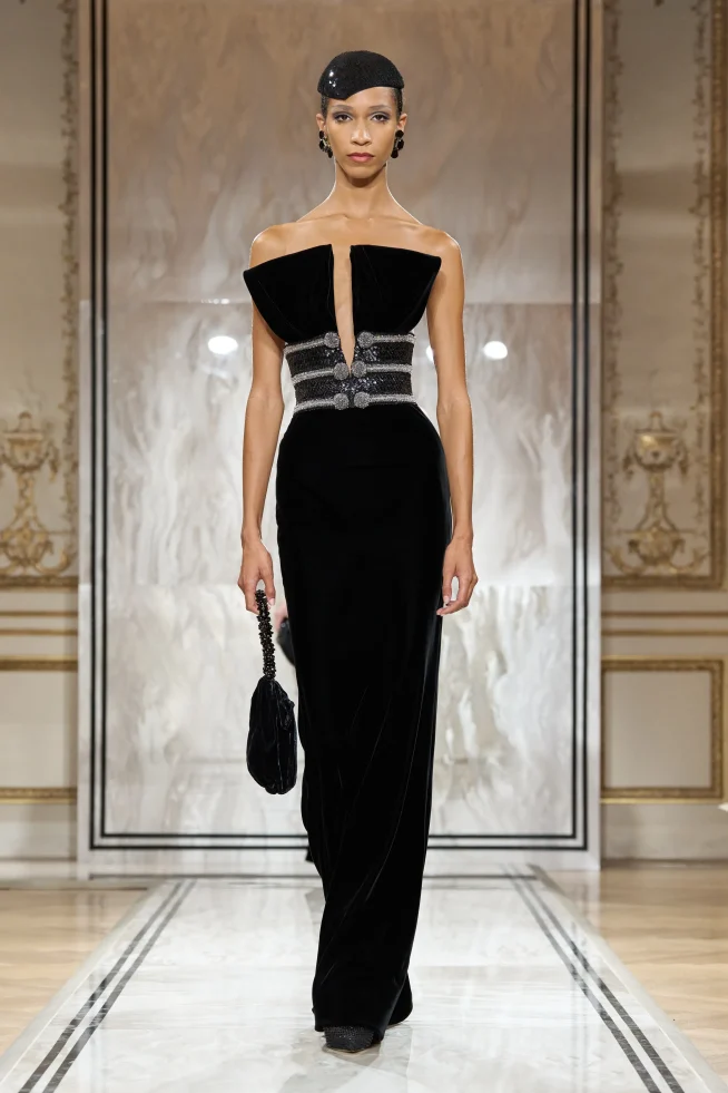 00049-armani-prive-fall-2025-couture-credit-gorunway