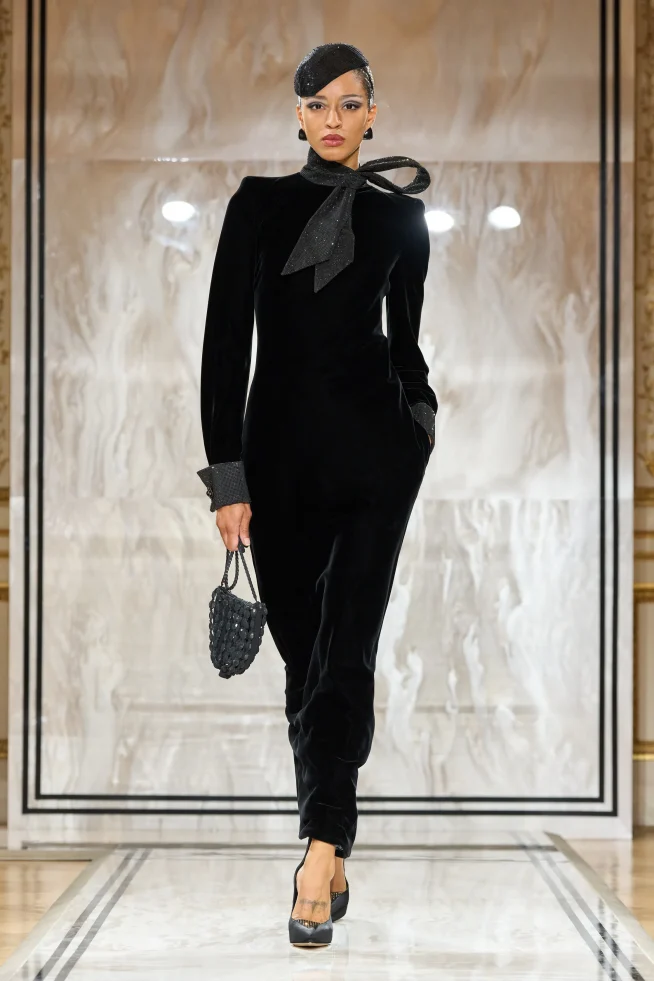00051-armani-prive-fall-2025-couture-credit-gorunway