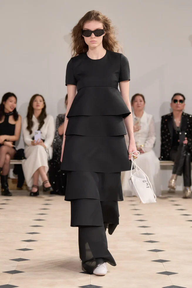 00054-celine-spring-2026-ready-to-wear-credit-gorunway