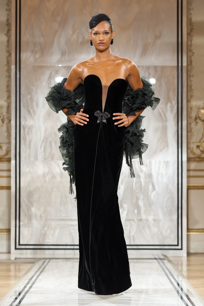 00057-armani-prive-fall-2025-couture-credit-gorunway
