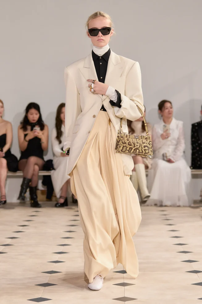 00062-celine-spring-2026-ready-to-wear-credit-gorunway