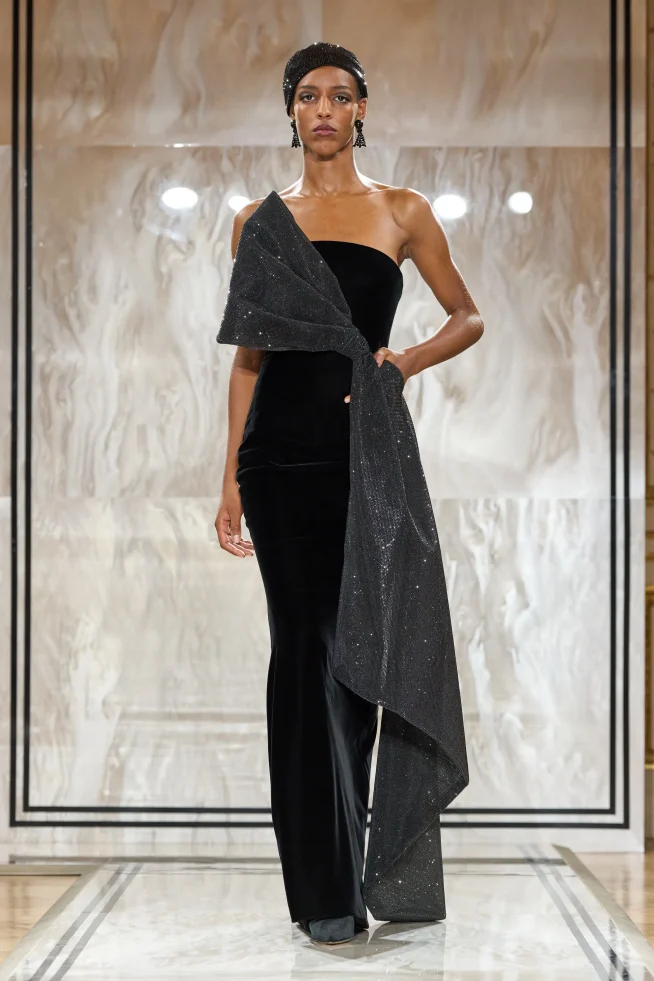 00063-armani-prive-fall-2025-couture-credit-gorunway