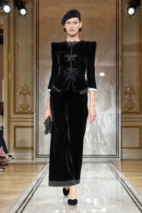 00070-armani-prive-fall-2025-couture-credit-gorunway