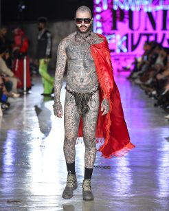 Fkawallyspunkcouture
Casa de Criadores 56

Foto:  Marcelo Soubhia/ @agfotosite