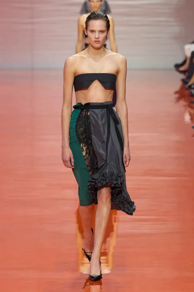 00003-prada-spring-2026-ready-to-wear-credit-gorunway