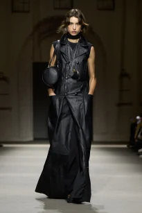 00005-coach-spring-2026-ready-to-wear-credit-gorunway