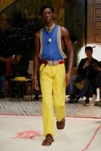 00005-versace-spring-2026-ready-to-wear-credit-brand