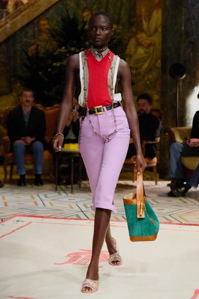00006-versace-spring-2026-ready-to-wear-credit-brand