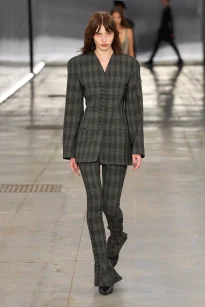 00007-knwls-spring-2026-ready-to-wear-credit-gorunway