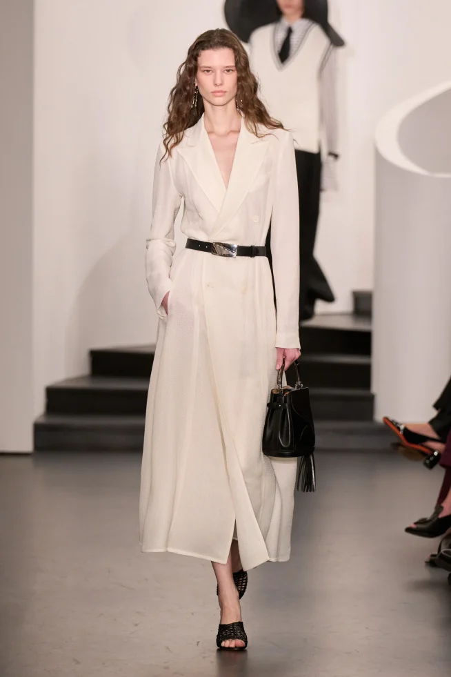 00007-ralph-lauren-spring-2026-ready-to-wear-credit-gorunway