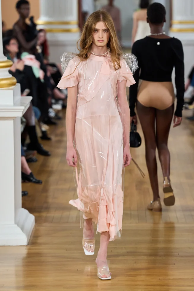 00008-simone-rocha-spring-2026-ready-to-wear-credit-gorunway