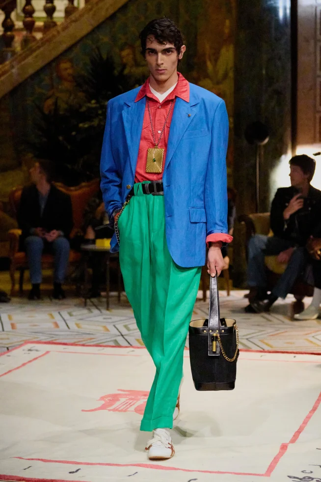 00008-versace-spring-2026-ready-to-wear-credit-brand