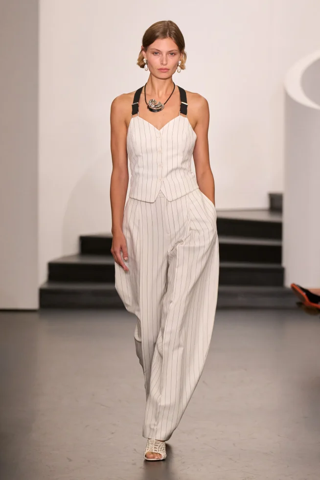 00009-ralph-lauren-spring-2026-ready-to-wear-credit-gorunway
