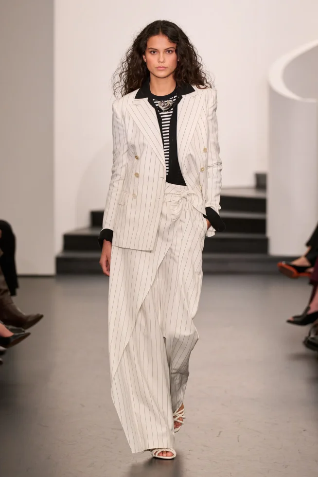 00010-ralph-lauren-spring-2026-ready-to-wear-credit-gorunway