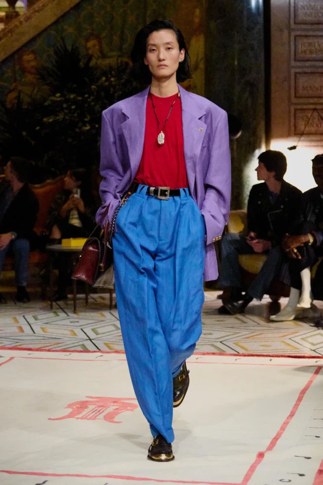 00010-versace-spring-2026-ready-to-wear-credit-brand