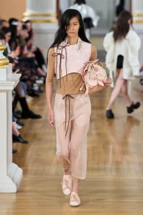 00011-simone-rocha-spring-2026-ready-to-wear-credit-gorunway