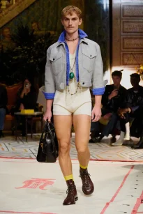 00013-versace-spring-2026-ready-to-wear-credit-brand