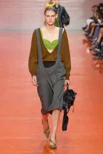 00015-prada-spring-2026-ready-to-wear-credit-gorunway