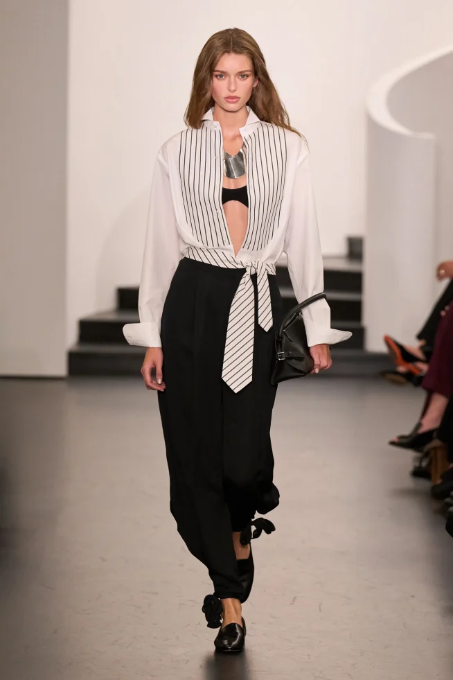 00015-ralph-lauren-spring-2026-ready-to-wear-credit-gorunway