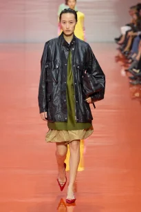 00016-prada-spring-2026-ready-to-wear-credit-gorunway