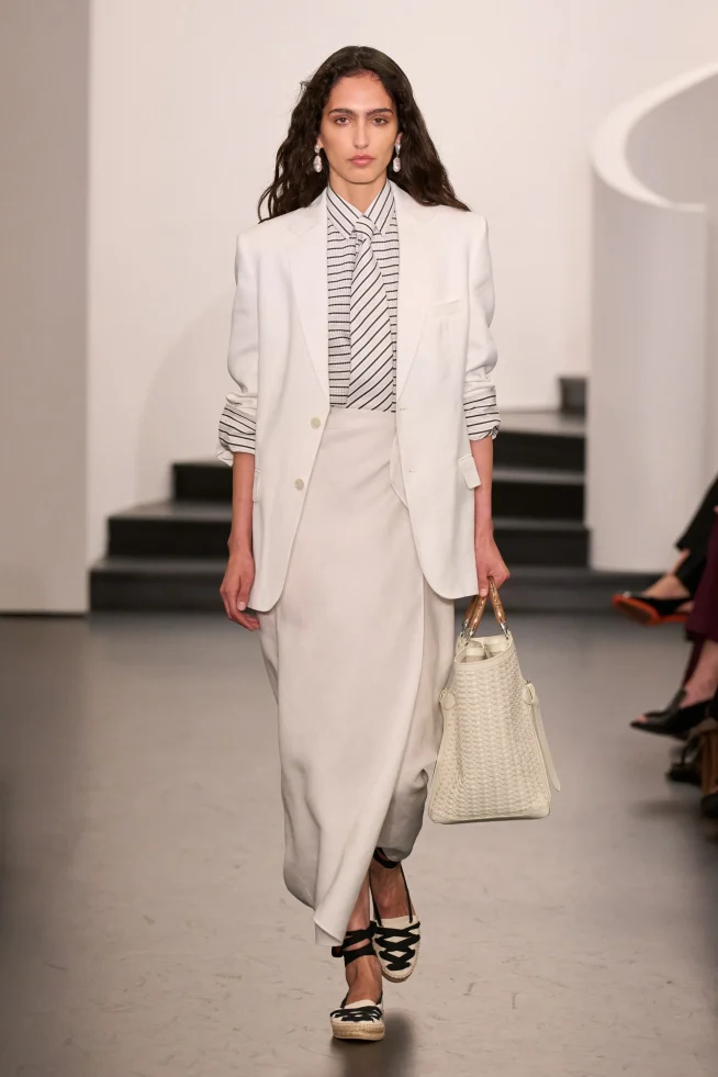 00016-ralph-lauren-spring-2026-ready-to-wear-credit-gorunway