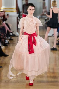 00017-simone-rocha-spring-2026-ready-to-wear-credit-gorunway